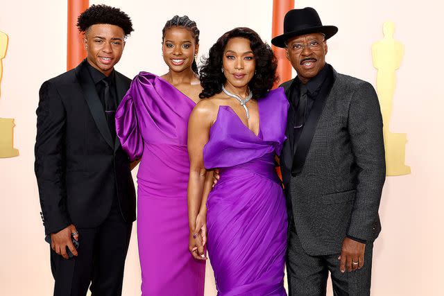 <p>Arturo Holmes/Getty</p> Slater Vance, Bronwyn Vance, Angela Bassett and Courtney B. Vance.