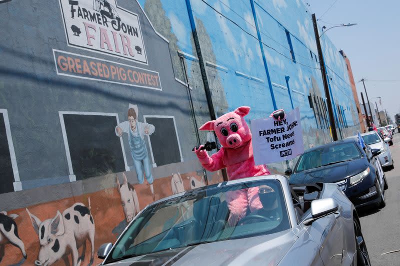 PETA protest during COVID-19 outbreak in California