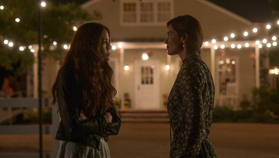 Michelle Monaghan as Gina and Leni McCleary in episode 103 of Echoes.