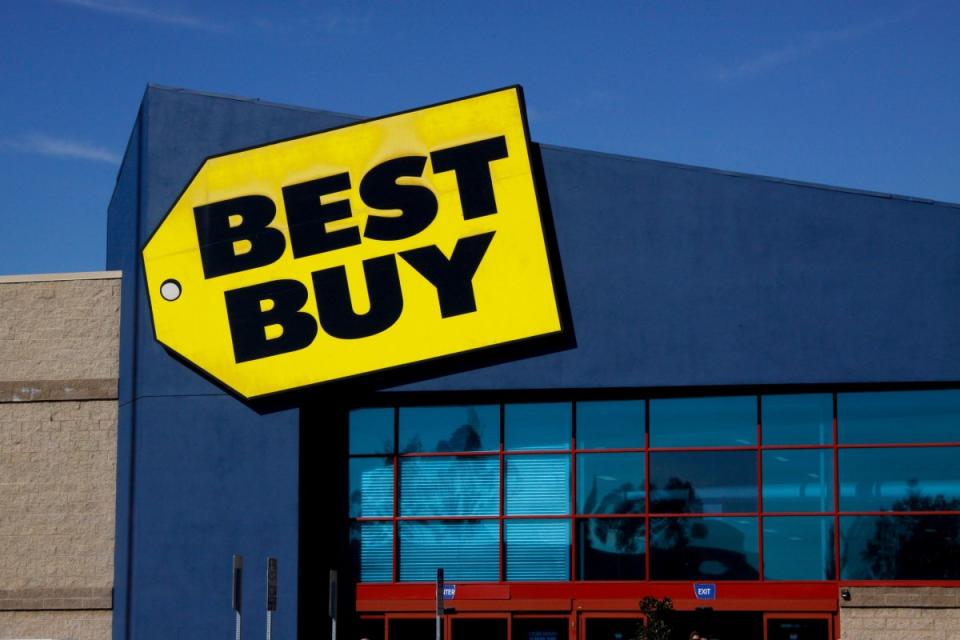 Best Buy's comparable sales dropped 2.3%, the company's best performance on this metric since the fourth quarter of fiscal 2022.<p>Diana Haronis/Getty Images</p>