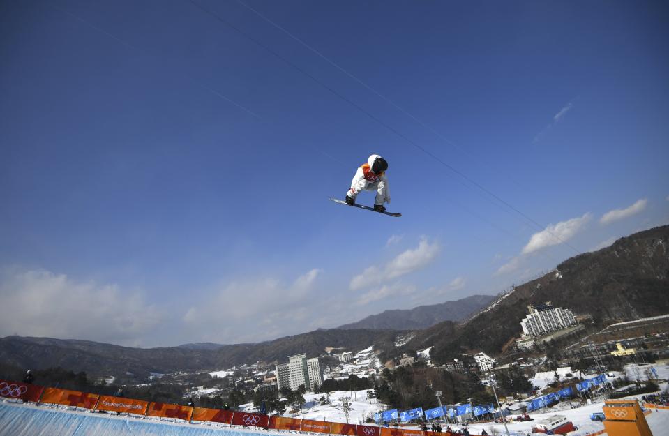 Shaun White flies through the air during qualifying at Phoenix Snow Park. (REUTERS)