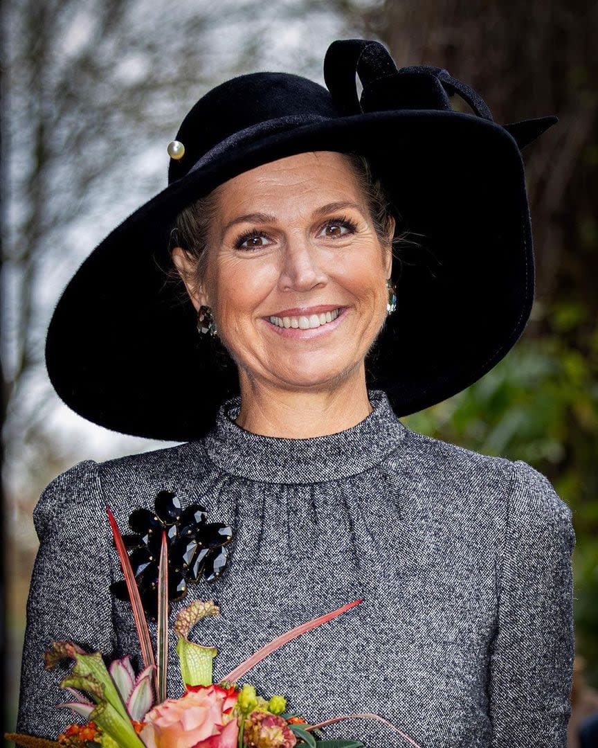 La reina Máxima causó sensación con su elegante y sofisticado sombrero negro