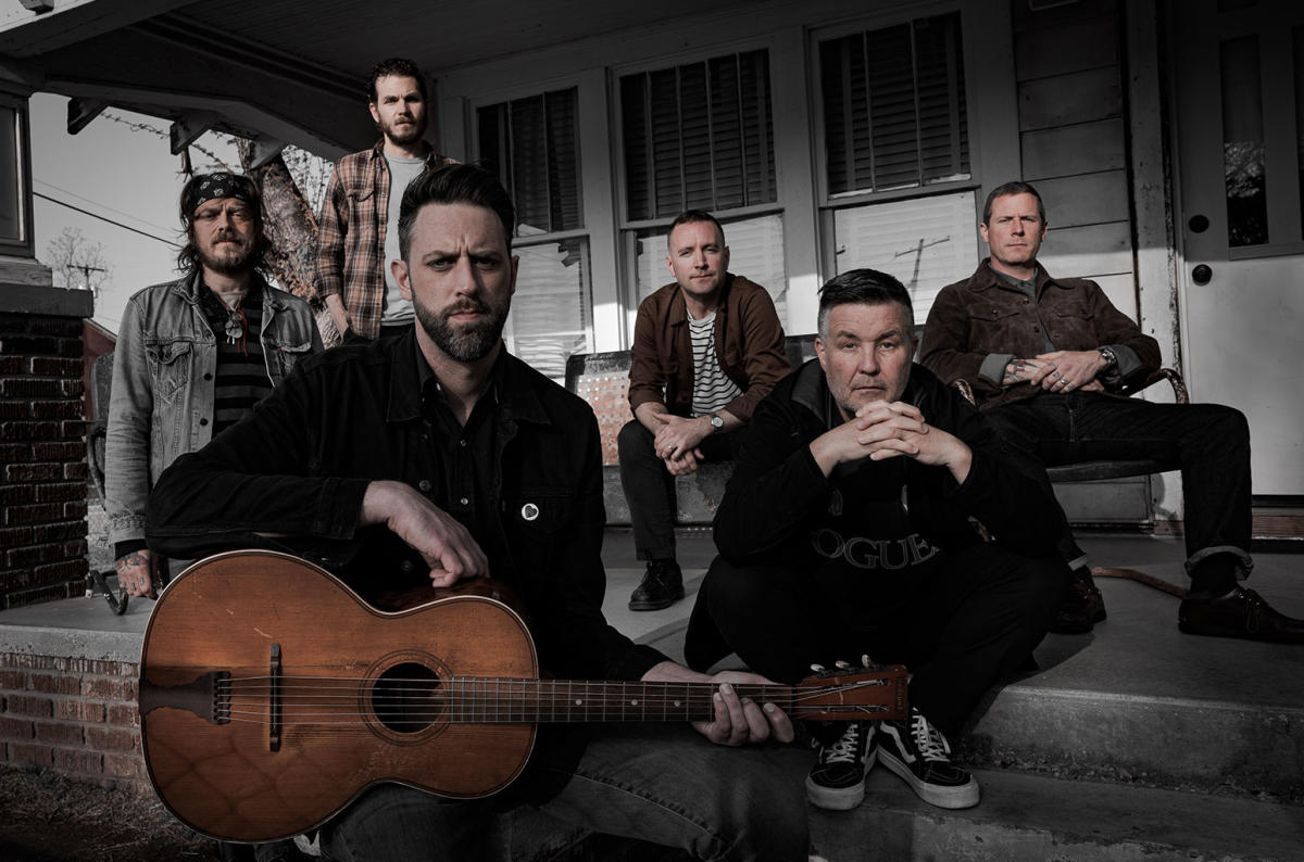 Shipping Up To Boston: Dropkick Murphys make surprise appearance