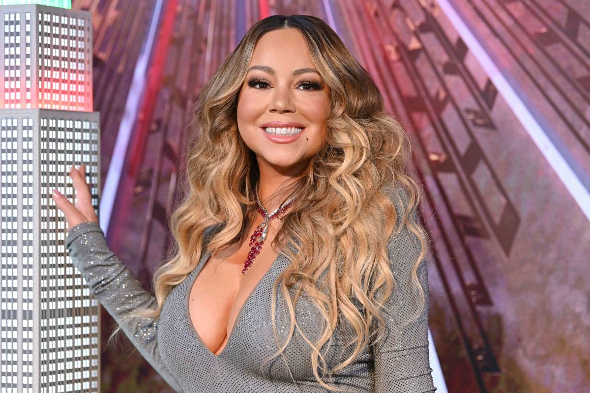 Mariah Carey Stepped Out in Black Leather Leggings: Shop Similar Styles