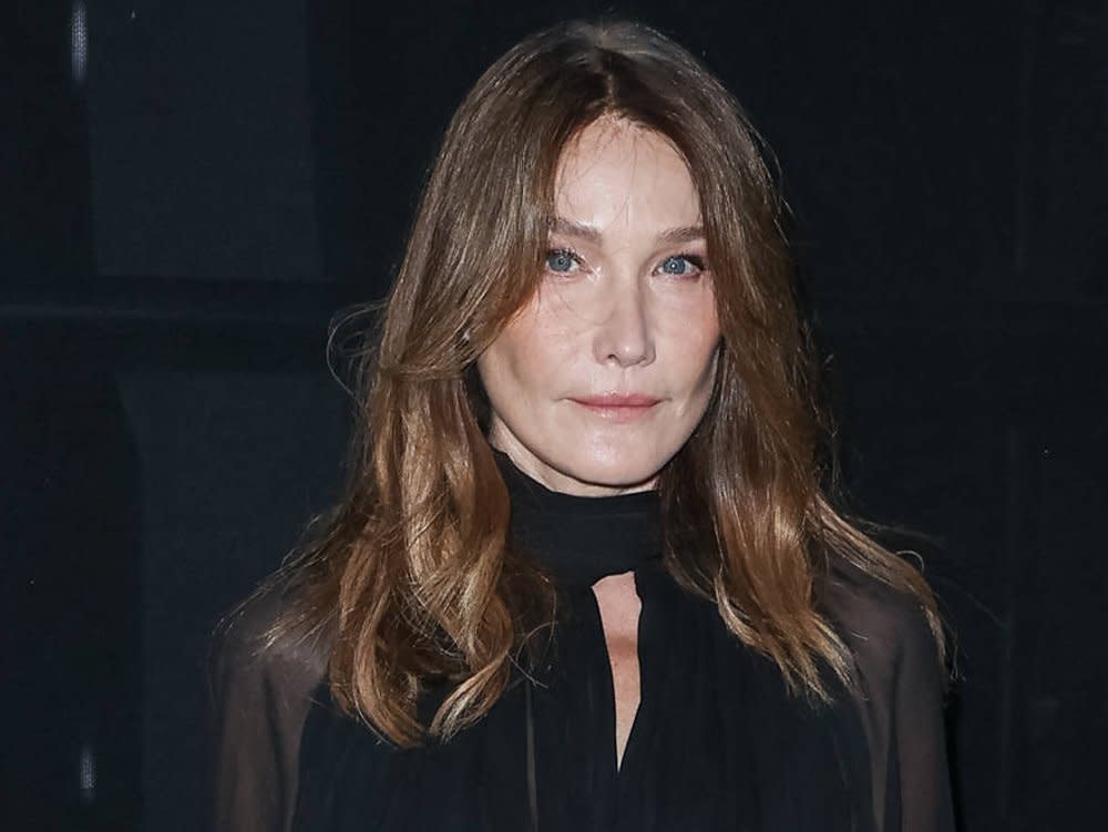 Carla Bruni will mit ihren offenen Worten Frauen erreichen. (Bild: imago images/ABACAPRESS)