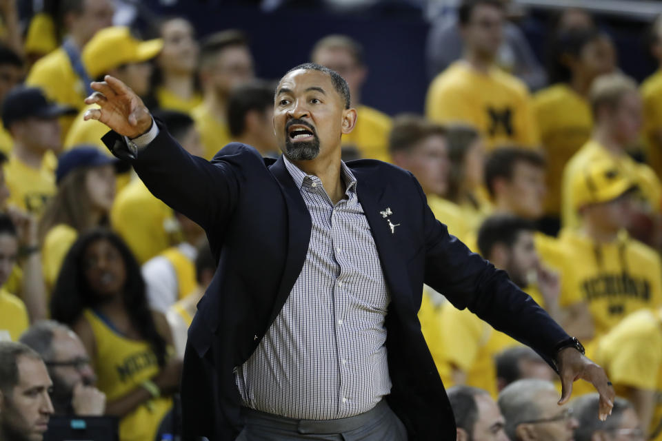 Michigan head coach Juwan Howard gives directions against Saginaw Valley State during the second half of an NCAA exhibition college basketball game in Ann Arbor, Mich., Friday, Nov. 1, 2019. (AP Photo/Paul Sancya)