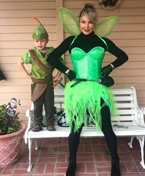 <p>The newly separated star headed “Off to Never Never Land” with her Peter Pan son, Axl. (Photo: <a rel="nofollow noopener" href="https://www.instagram.com/p/Ba7vsmZhIDV/?hl=en&taken-by=fergie" target="_blank" data-ylk="slk:Fergie via Instagram;elm:context_link;itc:0;sec:content-canvas" class="link ">Fergie via Instagram</a>) </p>