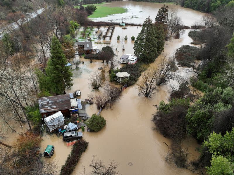 Rainstorms cause flooding in Lake County