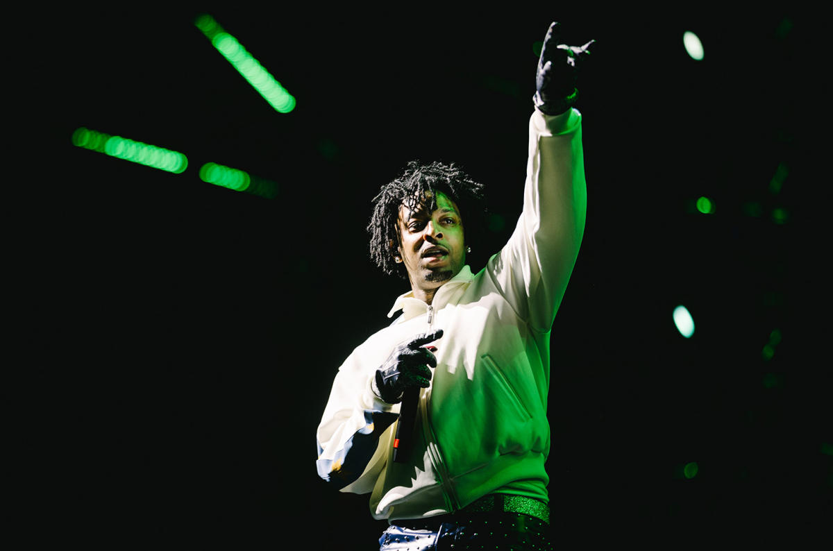 Watch 21 Savage Perform  Music Live 2022 Season Finale