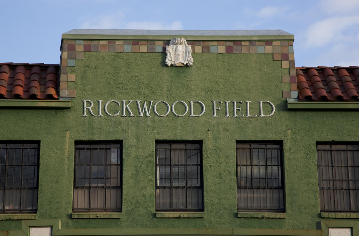 Roy Wood Jr. et Harold Reynolds soulignent la couverture par MLB Network de l’hommage aux Rickwood Field Negro Leagues