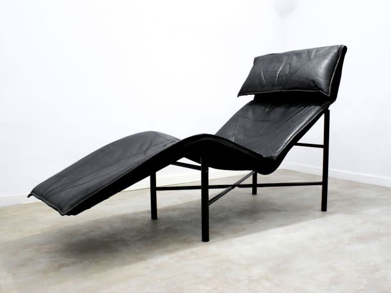 Black Leather Skye Chaise (1980s)