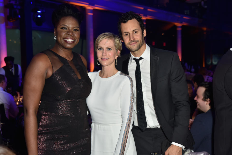 NEW YORK, NY - NOVEMBER 17:  Leslie Jones, Kristen Wiig, and Avi Rothman attend the American Museum of Natural History's 2016 Museum Gala at American Museum of Natural History on November 17, 2016 in New York City.  (Photo by Jared Siskin/Patrick McMullan via Getty Images)