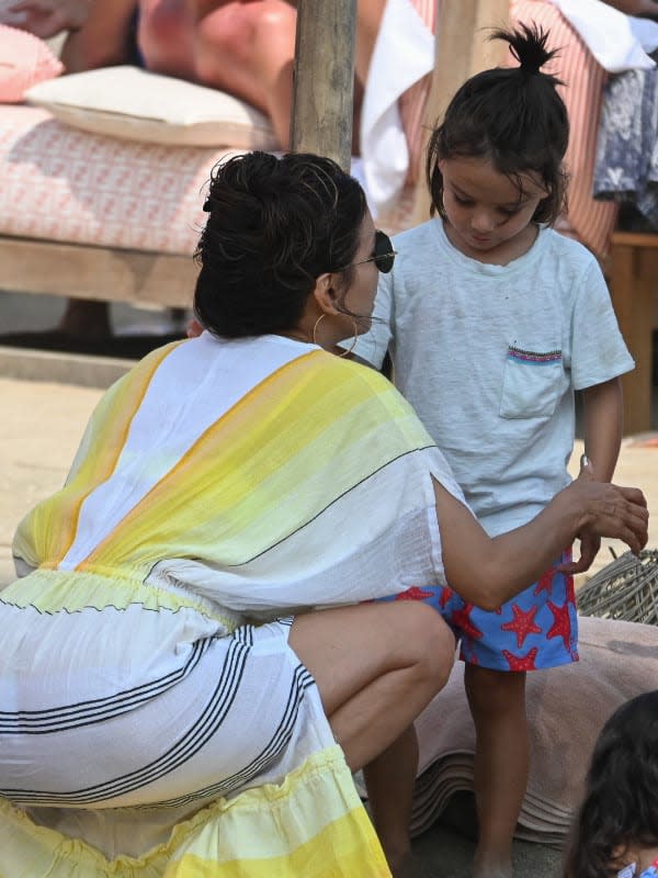 Eva Longoria, toda una madraza