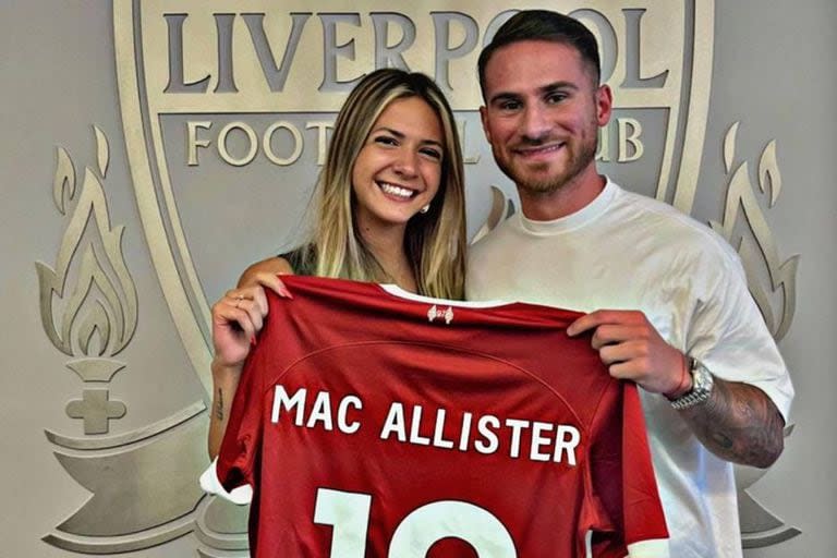 Ailén y Alexis disfrutan de su historia de amor (Foto Instagram @alemacallister20)