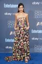 <p>Hailee opted for a strapless floral gown by Jason Wu paired with simple black sandals. <i>[Photo: Getty]</i> </p>