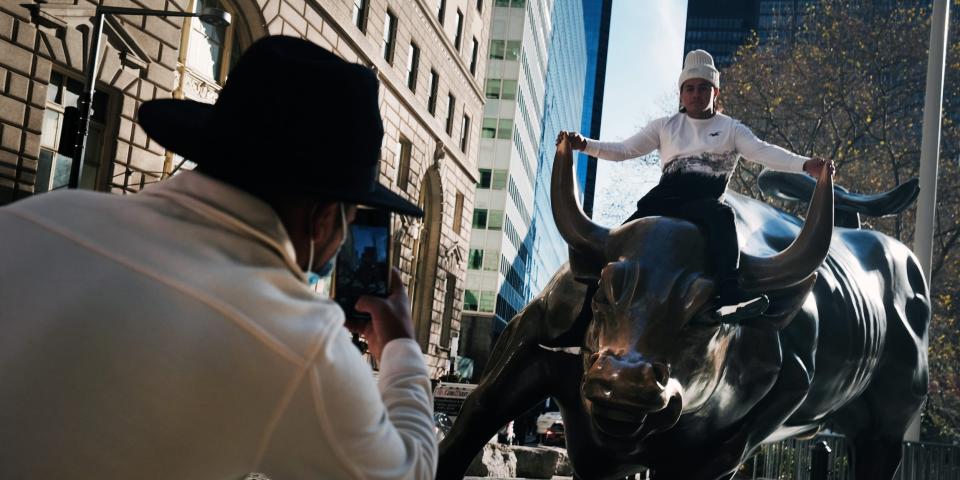 Wall Street NYSE Bull