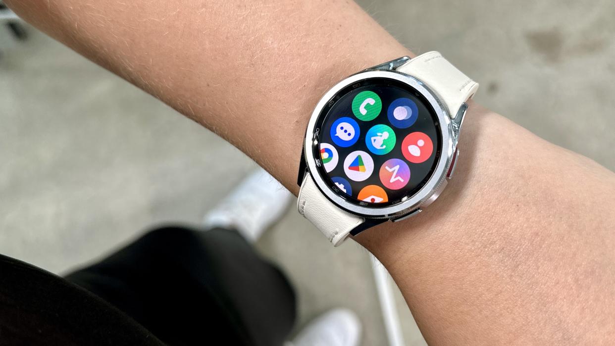  Samsung Galaxy Watch 6 