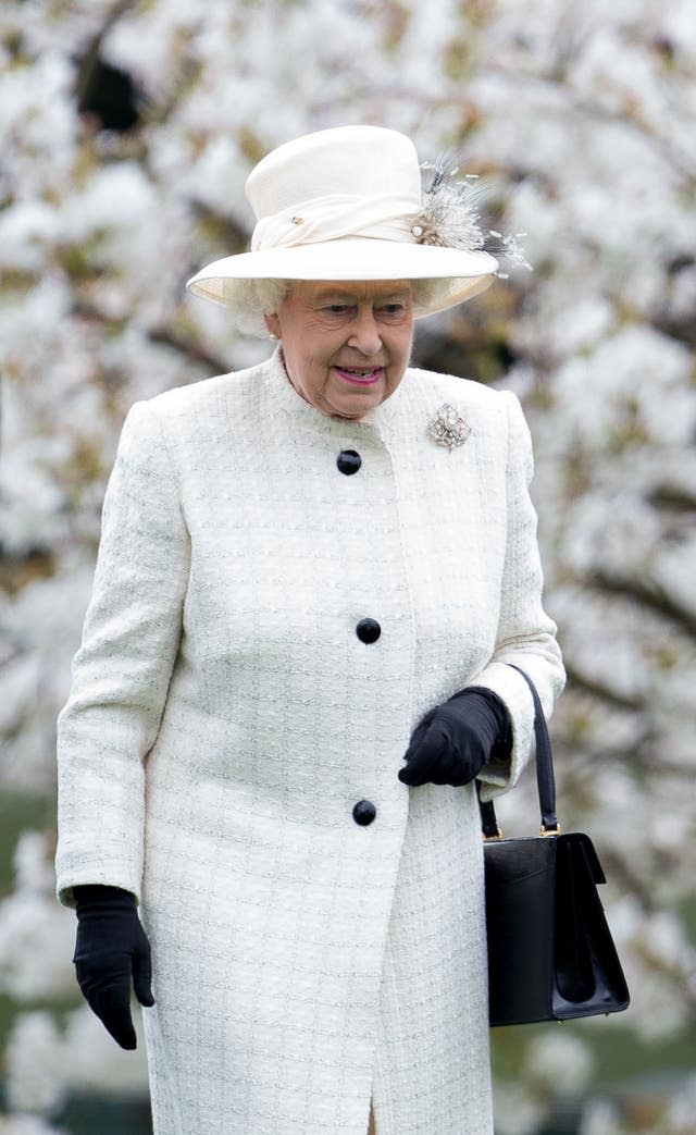 Royal unveiling of Windsor Greys statue