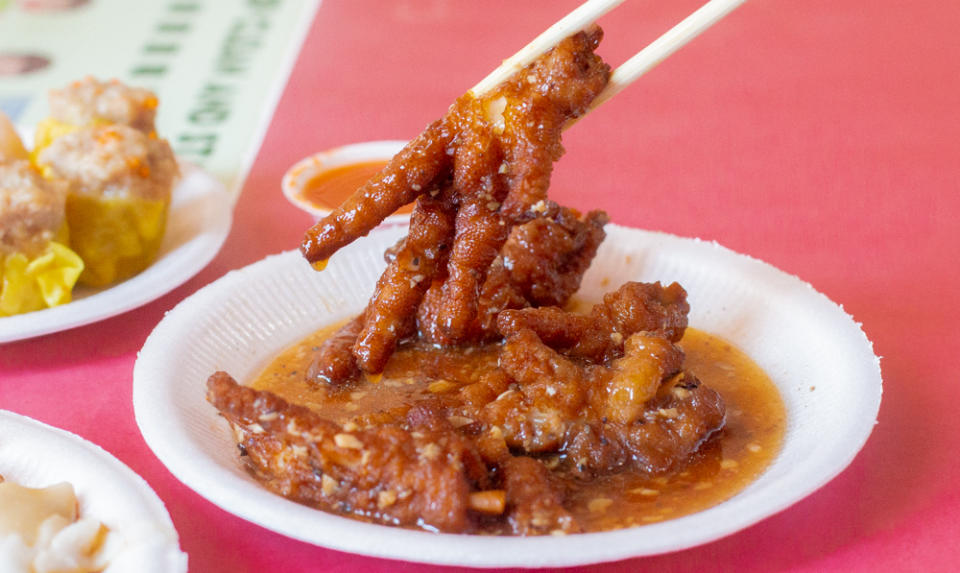 hk mong kok dimsum - feet