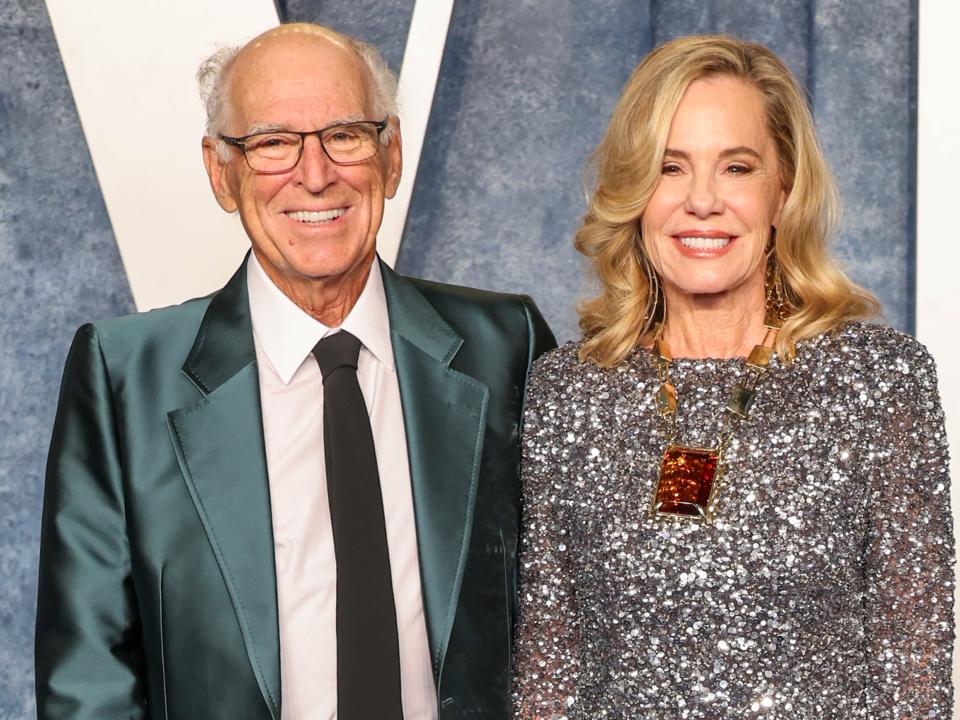 Jimmy Buffett and Jane Slagsvol attend the 2023 Vanity Fair Oscar Party Hosted By Radhika Jones at Wallis Annenberg Center for the Performing Arts on March 12, 2023 in Beverly Hills, California.