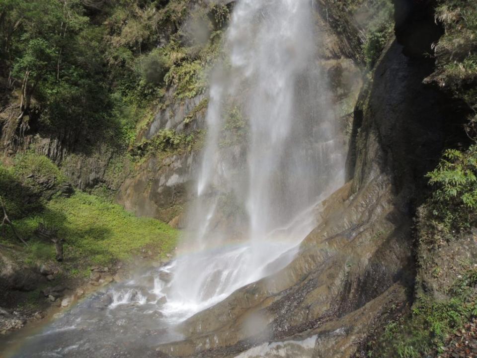 奧萬大國家森林遊樂區飛瀑。（林務局提供）