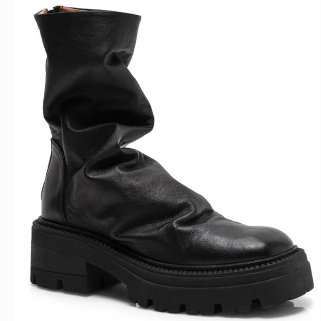 Black Back Zip Boots Vibram 788V