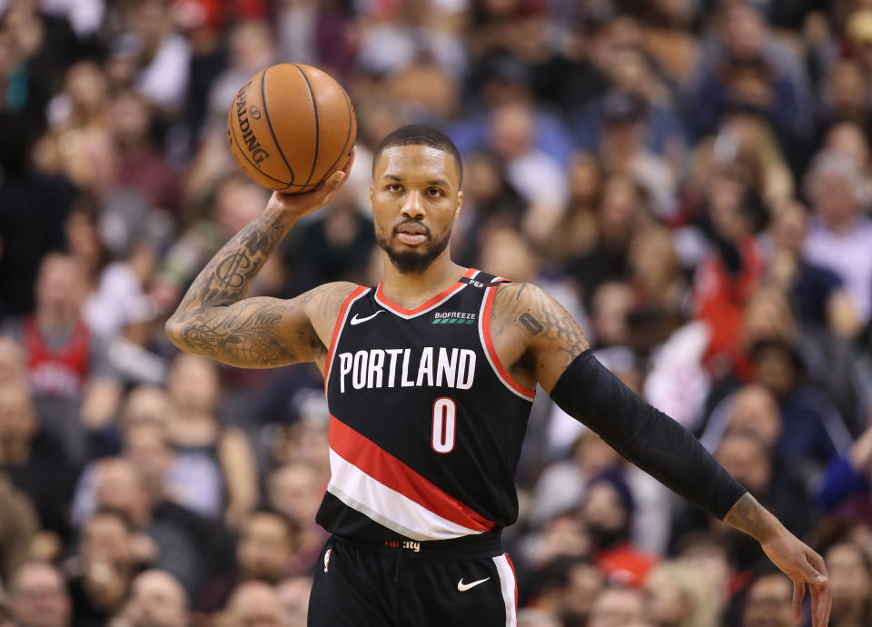 Trail Blazers officially sign Damian Lillard to multi-year contract extension