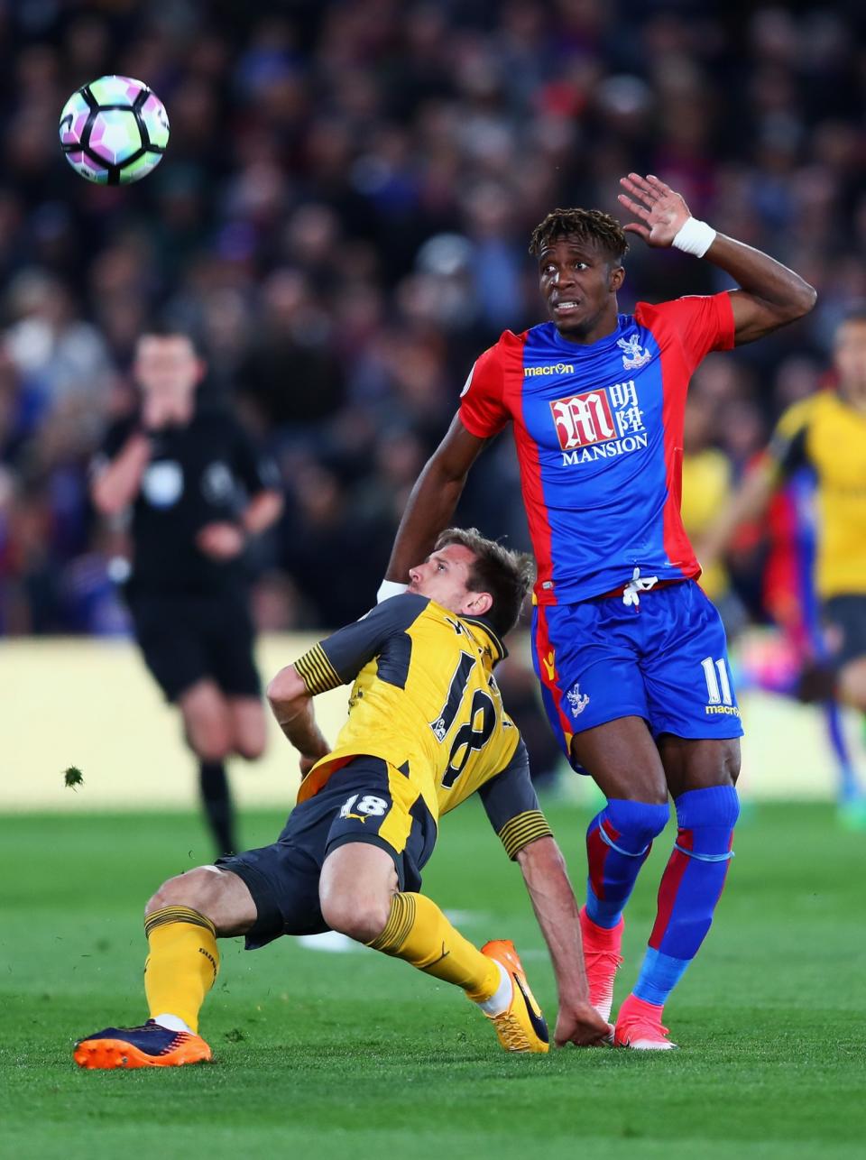 <p>Wilfried Zaha piles on the pressure for Palace</p>