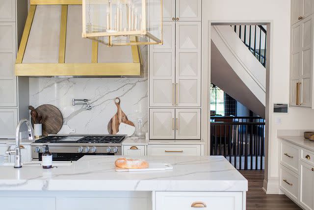 5 Things That Don't Belong On Your Kitchen Counters—And 3 That Do!