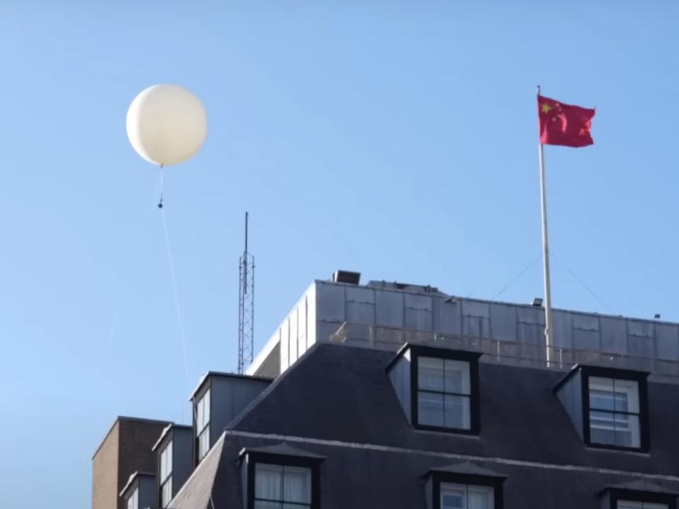 YouTuber spy balloon over the Chinese embassy