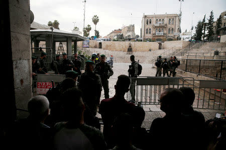 Israeli security forces block Damascus Gate, one of the entrances to Jerusalem's Old City, after a stabbing attack in which an Israeli was wounded, Israeli police said, inside Jerusalem's Old City, March 18, 2018. REUTERS/Ammar Awad