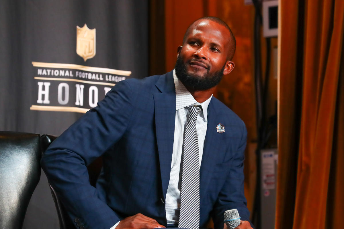 The Latest: Champ Bailey enters Hall of Fame