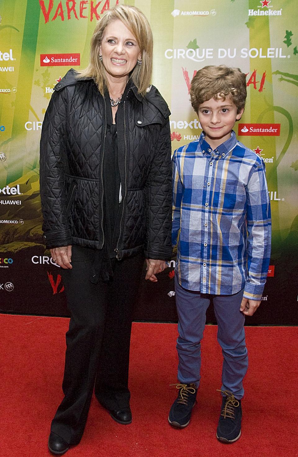 Erika Buenfil junto a su hijo Nicolás en 2013. (Foto: Ángel Delgado/Clasos.com/LatinContent via Getty Images).