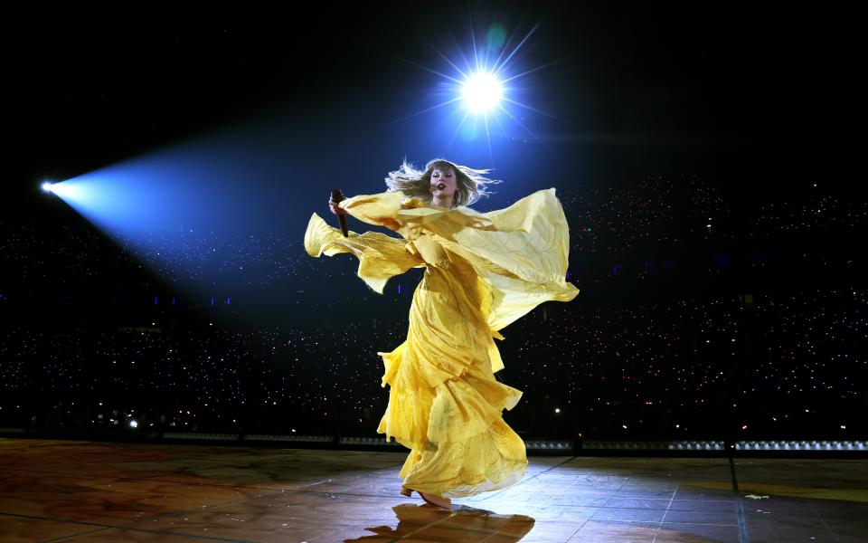 Taylor Swift performs in Paris on May 9