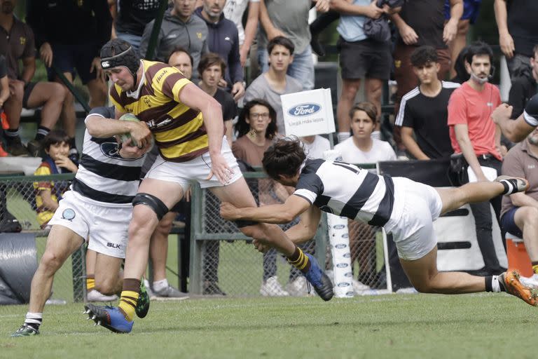 Belgrano le ganó a CASI por 30 a 23 y mantiene la ilusión en la Zona A