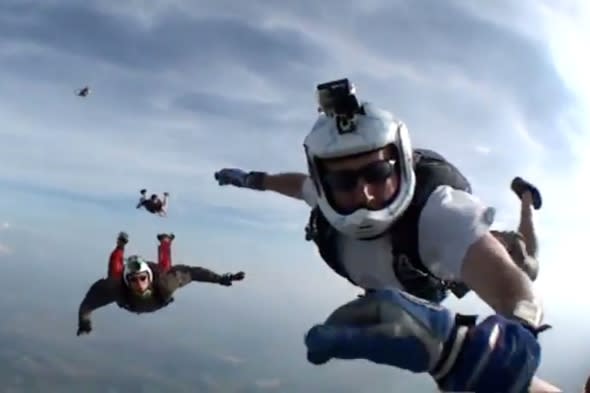 skydiver-knocked-unconscious-freefall-12000ft