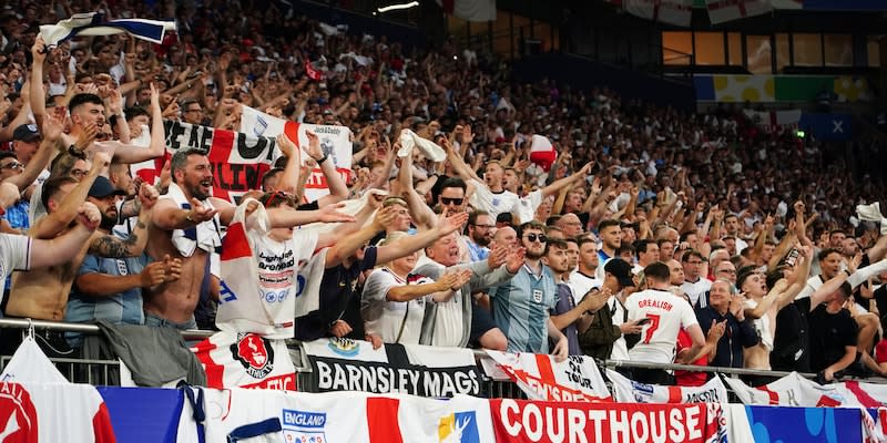 Englische Fans im Spiel gegen die Slowakei<span class="copyright">Getty Images</span>