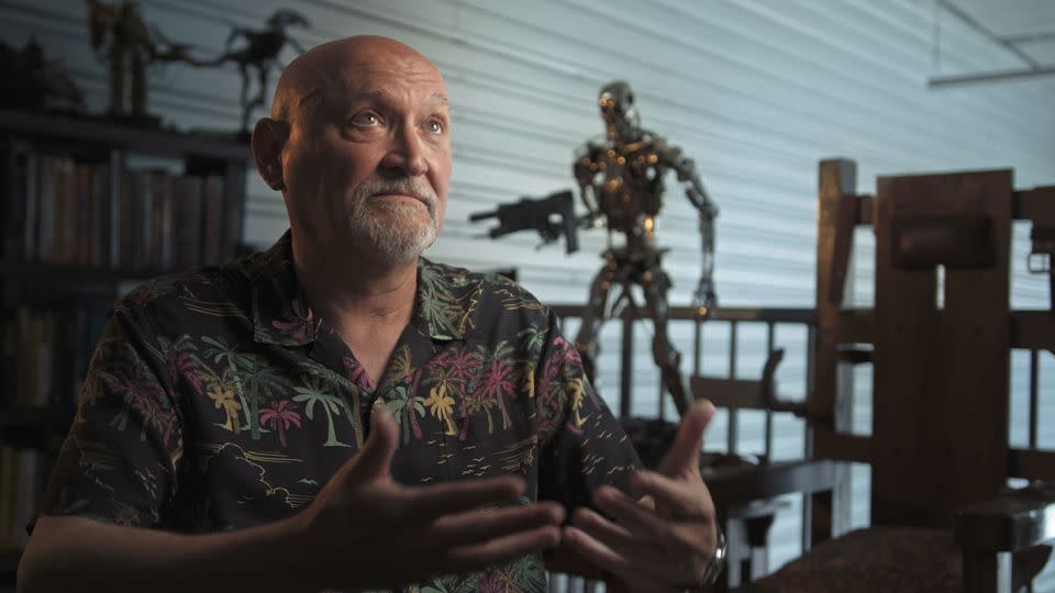 Frank Darabont discusses his Stephen King adaptations in the documentary "King on Screen." - Dark Star Pictures