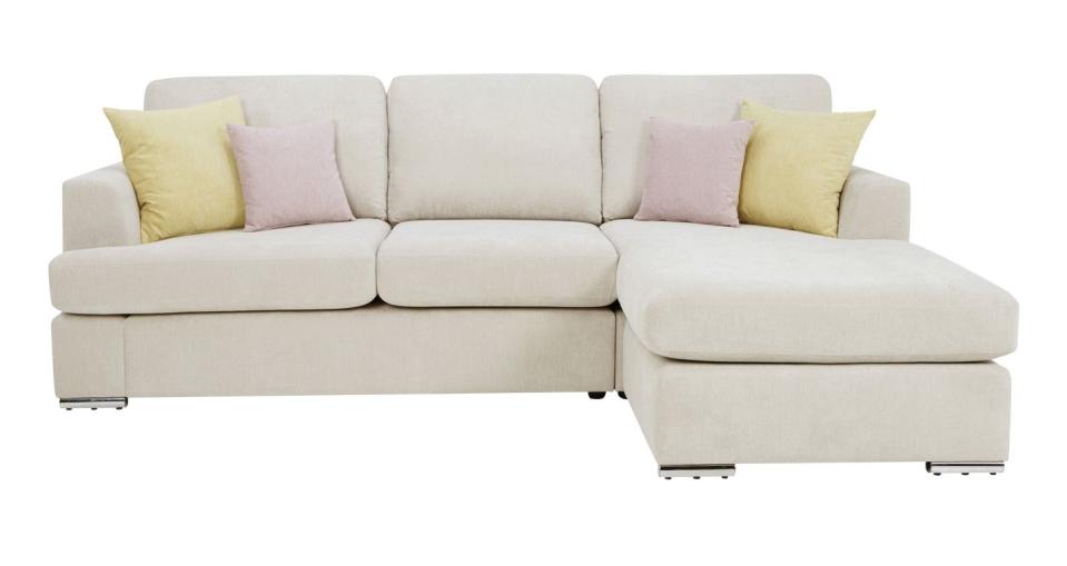 <p>Freya's generous proportions and graceful modern lines are matched with super-soft yet durable fabric, deep seat cushions and comfy back cushions. Available in more than 20 fabric colours and ten 100 per cent leather shades.</p><p><a class="link " href="https://www.dfs.co.uk/freya/fry14efry/?origin=range-re-code#ampViewer" rel="nofollow noopener" target="_blank" data-ylk="slk:SHOP NOW;elm:context_link;itc:0;sec:content-canvas">SHOP NOW</a></p><p><strong>Style Tip:</strong> Freya comes with four free scatter cushions – two large and two small – for added comfort.</p>