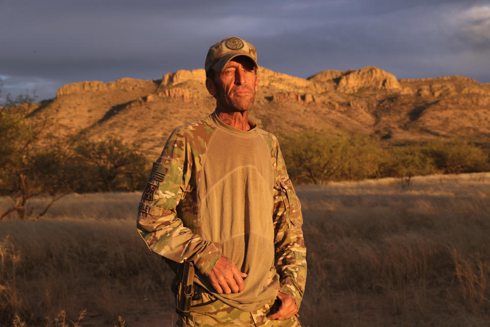 Tim Foley stands in camp near the U.S.-Mexico border on&nbsp;Nov. 16, 2016, in Pima County, Arizona.&nbsp; (Photo: John Moore via Getty Images)