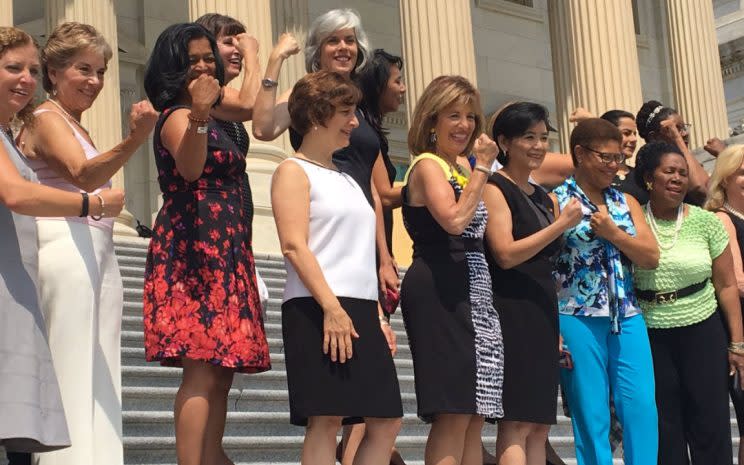 Congresswomen showing support for #SleevelessFriday. (Photo: Via Twitter/alisonnews)