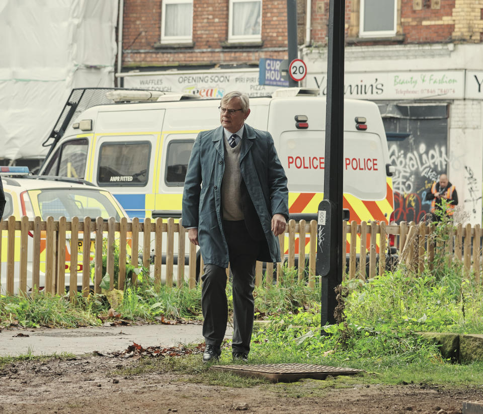 BUFFALO PICTURES FOR
ITV
MANHUNT 
THE NIGHT STALKER

Pictured:MARTIN CLUNES as DCI Colin Sutton.

This image is under copyright and may only be used in relation to MANHUNT SERIES 2.Any further use must be agreed with the ITV Picture Desk.



For further information please contact:
Patrick.smith@itv.com 07909906963