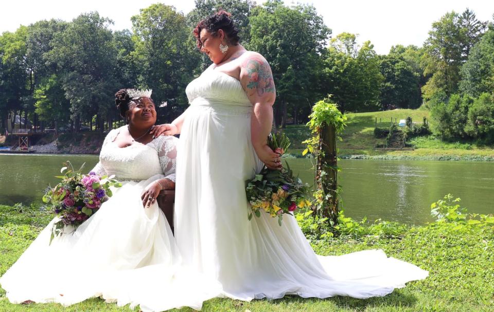 The author (right) with her wife, Jodyann Morgan, on their wedding day. (Photo: <a href="https://www.naturalnerddesigns.com/" target="_blank">Photo by Danielle Lawson, Natural Nerd Designs</a>)