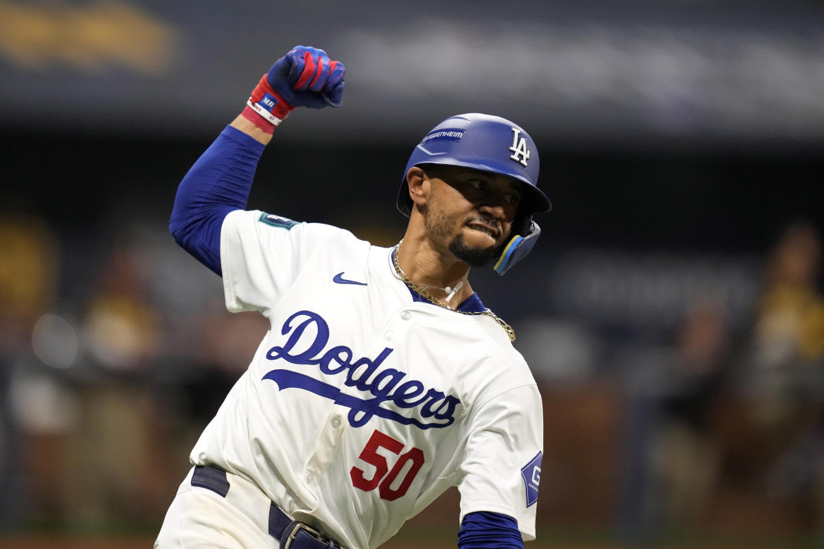 Dodgers' Mookie Betts hits MLB's first home run of 2024, wins