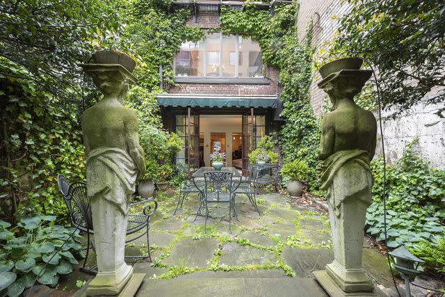 <p>concierge auctions</p> Sonja Morgan's Upper East Side townhouse