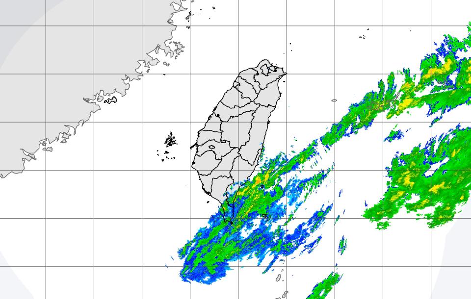 大陸冷氣團影響，北部及東北部整天偏冷，其他地方早晚也冷，迎風面的桃園以北及東半部地區有局部短暫雨，其他地區多雲到晴。（圖：氣象局網站）