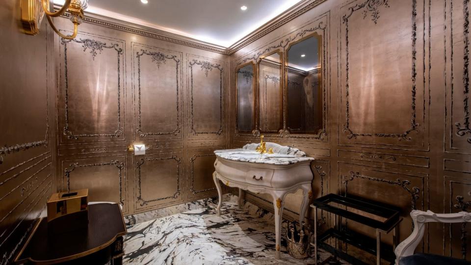 The guest powder room. - Credit: Beauchamp Estates