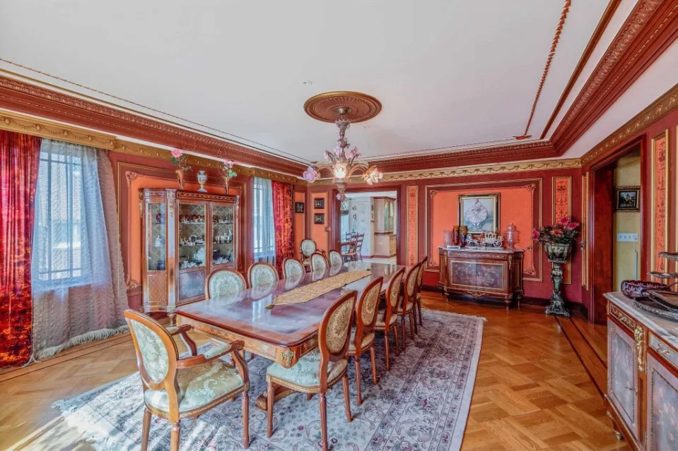 The jewel-tone dining room. Kyle Porterfield/EPM Real Estate Photography/Corcoran