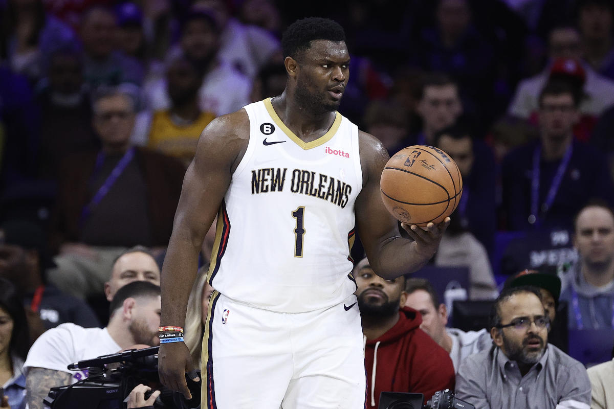 Pelicans’ın yıldızı Zion Williamson, dizindeki sakatlık nedeniyle 76ers’a erken kaybetti.