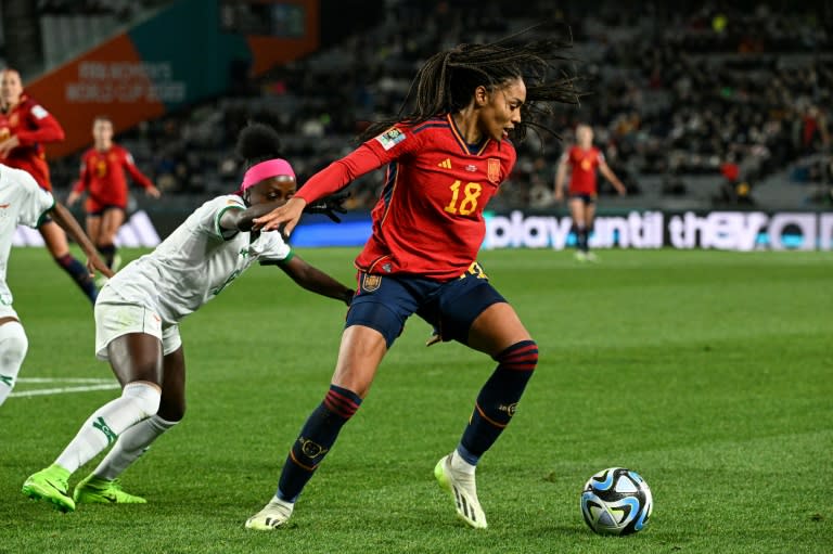 Spanish striker Salma Paralluelo (18) holds the ball during the match against Zambia in Auckland, 26 July 2023 (Saeed KHAN)